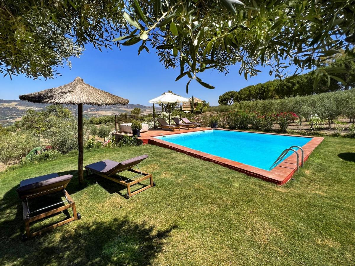 Cortijo La Almazara Hotel