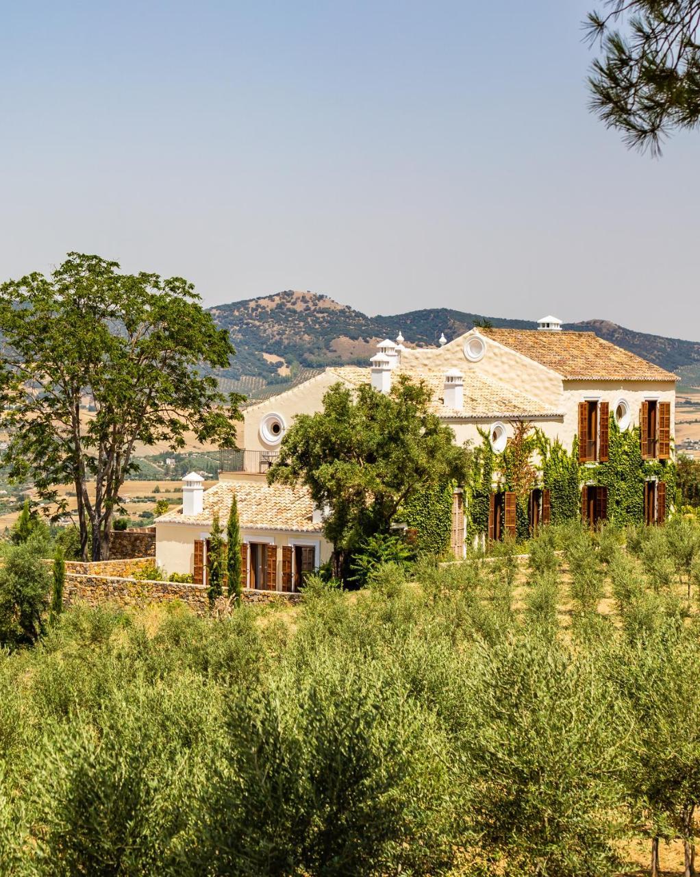 Hotel Cortijo La Almazara 3*