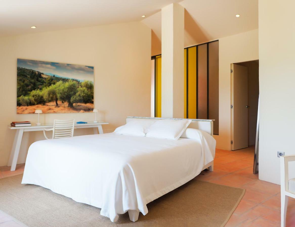 Cortijo La Almazara Hotel